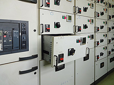 配電開關(guān)控制設(shè)備研發(fā) 創(chuàng)新驅(qū)動(dòng)，為智能配電房設(shè)計(jì)注入核心動(dòng)能